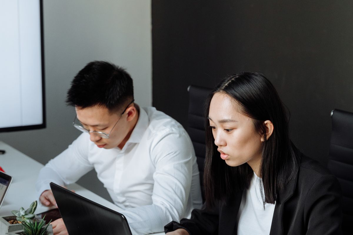 Product review specialist